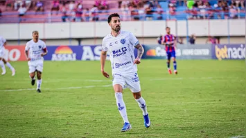Ítalo Carvalho brilha no Paysandu com 10 gols.