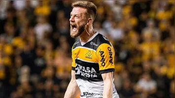 Remo volta a negociar com Marcelo Hermes do Criciúma.