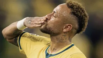Neymar se despede da Seleção Brasileira após brilhar e se tornar o maior artilheiro.