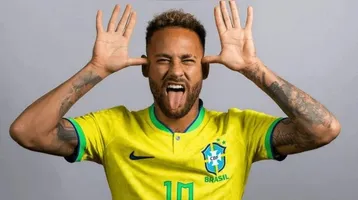 Neymar voltou! Após lesão, ídolo da Seleção entrou em campo contra a Escócia