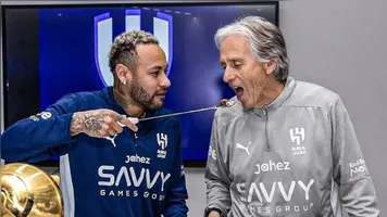 Jorge Jesus e Neymar trabalharam juntos no Al-Hilal entre agosto de 2023 e janeiro de 2025.