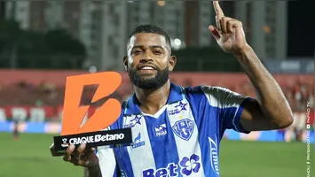 Castro afastado do Paysandu após indisciplina.