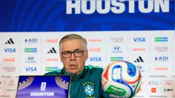 Ancelotti elogia controle emocional do Brasil na vitória sobre o Japão.