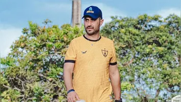 Mudança de técnico no Nacional-AM! Júlio César Nunes assume para a decisão contra o Paysandu