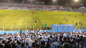 Apesar das críticas recorrentes ao piso da Curuzu, o Paysandu mantém boa sequência atuando como mandante