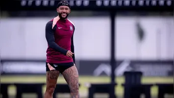 Corinthians avança na renovação de Memphis Depay.