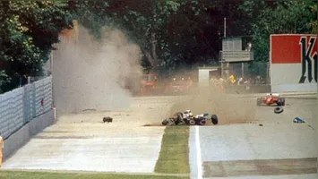 Imagem ilustrativa da notícia Fórmula 1 reverencia Ayrton Senna 32 anos após tragédia em Ímola