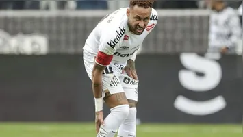 Neymar se recupera de lesão antes da Copa do Mundo