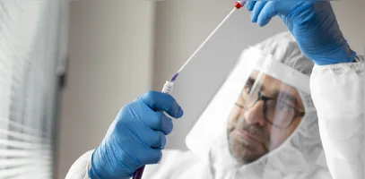 O Ebola é uma doença viral grave que provoca febre hemorrágica e apresenta alta taxa de mortalidade.