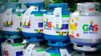 A segunda recarga do Gás do Povo acontece nesta sexta (10). Saiba quem tem direito ao benefício e como receber.