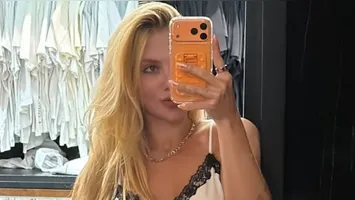 Na terça-feira (12), Virginia já se encontrava hospedada na casa do namorado, em Madrid.