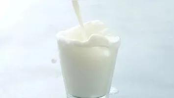 Saiba como diferenciar intolerância à lactose e alergia ao leite. Entenda causas, sintomas e cuidados com orientação profissional.