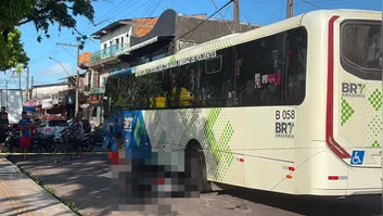 Uma mulher perdeu a vida e outra ficou ferida em um acidente de moto em Ananindeua. Veja os detalhes do ocorrido.