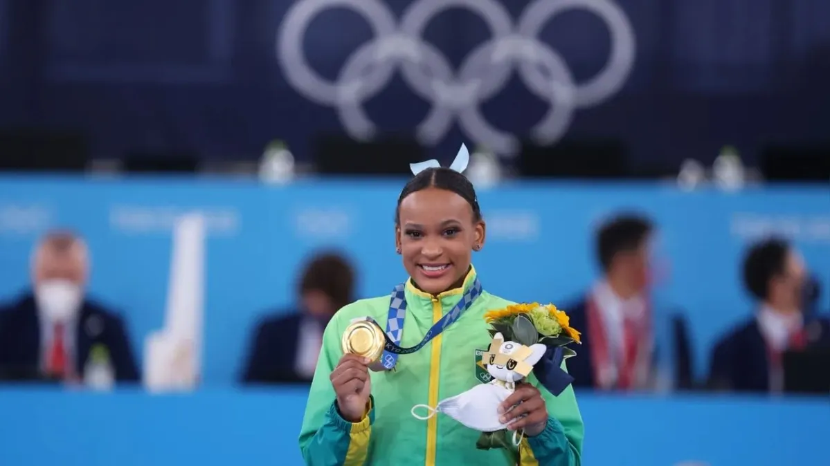 Imagem ilustrativa da notícia Rebeca Andrade celebra retorno e medalha de prata no Pan-Americano do Rio