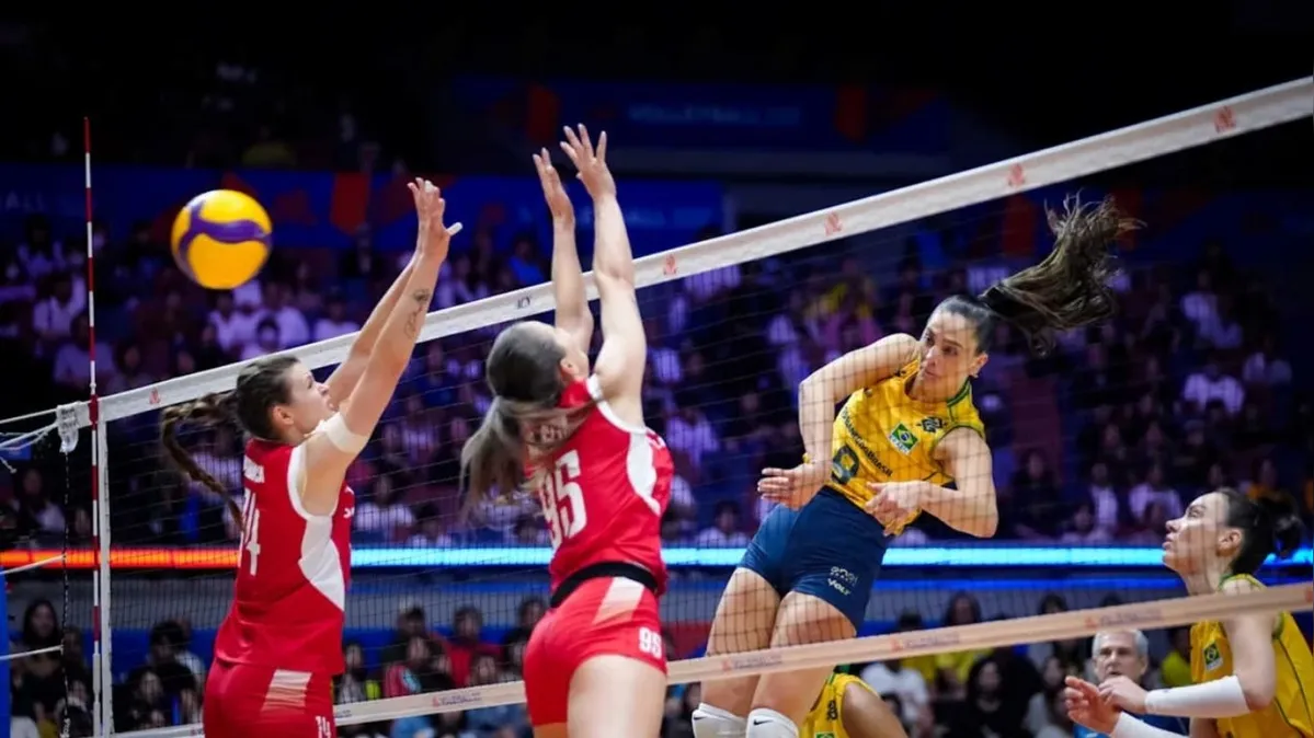 Imagem ilustrativa da notícia Brasil vence Polônia e se classifica para a fase final da VNL