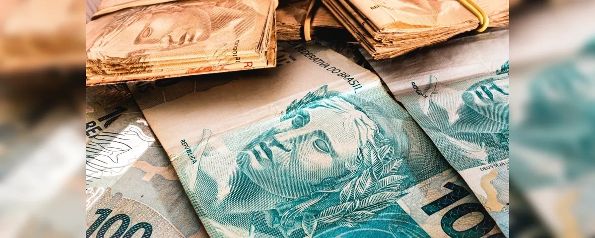 O objetivo central é permitir que milhões de pessoas recuperem o acesso ao crédito ao oferecer condições facilitadas para o pagamento de dívidas acumuladas