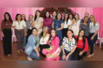 Colaboradoras do Grupo RBA participaram de uma programação especial em homenagem ao Dia das Mães, com música ao vivo, espaço de bem-estar, brindes e momentos de confraternização