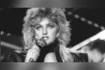 Bonnie Tyler ficou conhecida mundialmente pelos sucessos "Total Eclipse of the Heart" e "Holding Out for a Hero", que marcaram a história da música pop e do rock.
