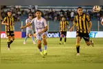 Amazonas, próximo adversário do Paysandu, enfrenta seis transfer bans. Entenda as consequências dessas sanções no próximo jogo da Série C.