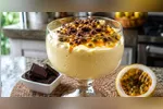 O equilíbrio entre o doce do leite condensado e a acidez natural do maracujá cria um sabor refrescante.
