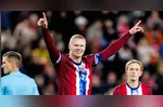 Erling Haaland nasceu na Inglaterra, mas optou por defender a seleção da Noruega, adversária do Brasil nas oitavas de final.