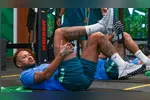 Pela manhã, Neymar foi encaminhado a uma clínica particular para realizar uma nova ressonância magnética