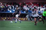 A pressão aumenta no Remo após derrota em casa. Confira as críticas e o desabafo de Vitor Bueno sobre a má atuação da equipe.