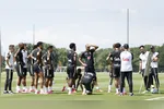 Com a classificação às oitavas de final praticamente encaminhada, a comissão técnica concentra esforços na busca pela primeira colocação da chave.
