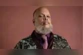O cantor Ed Motta se envolveu em uma confusão em um restaurante no Rio de Janeiro.