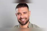 Diogo Nogueira segue em tratamento para recuperar a voz após sucessivos problemas de saúde que afetaram suas cordas vocais.