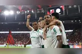 O Verdão abriu sete pontos de vantagem sobre o rival rubro-negro, que ainda tem um jogo a menos.
