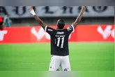 O atacante Alef Manga soma sete contribuições ofensivas, com quatro gols marcados e três assistências