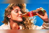 Embalagens da Coca-Cola com o novo sistema de design global