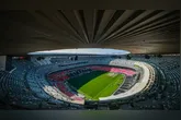 cameraDuelo no lendário Estádio Azteca dá início oficial à maior edição da história das Copas