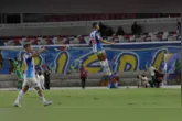 Kleiton Pego salta no ar para comemorar o golaço que abriu o placar na goleada que deu o hexa da Copa Verde ao Paysandu.