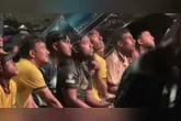 Torcedores de Bangladesh acompanharam a partida em telões e se emocionaram após a derrota do Brasil para a Noruega.