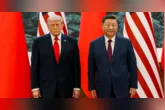 Em meio às negociações envolvendo os direitos de transmissão da Copa do Mundo, o presidente da China, Xi Jinping, recebe Donald Trump, presidente dos Estados Unidos.