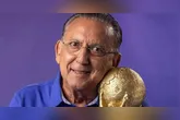 Por conta do procedimento, o apresentador não esteve à frente do programa Galvão FC da última segunda-feira (04).