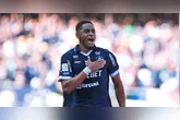 Jajá estava bem na partida, porém acabou expulso por pegar nas genitálias e mostrar para o adversário