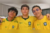 Jovens seguem sonhando com o Hexa