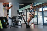 Neymar avança na recuperação, mas estreia na Copa do Mundo ainda é incerta.