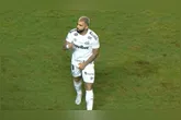 Gabigol faz gesto obsceno e é expulso na vitória do Santos.