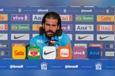 Alisson destaca privilégio de trabalhar com Taffarel e comenta sobre sua terceira Copa do Mundo.