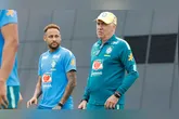 Em entrevista recente, Ancelotti citou nominalmente Neymar, Casemiro e Danilo como jogadores que não fazem mais parte do planejamento da Amarelinha