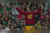 Torcida do México festeja a classificação antecipada na Copa do Mundo 2026.