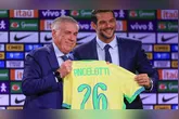 A CBF renova a confiança em Carlo Ancelotti e se prepara para oficializar nova contratação antes da Copa do Mundo.