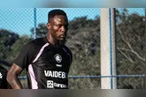Remo enfrenta desafios na defesa contra o Vitória. Como o time se sairá sem Tchamba e Marllon na Série A?