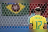 Bruno Guimarães rompe o silêncio após a eliminação do Brasil na Copa.