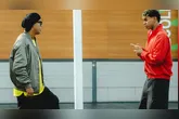 Ronaldinho impressiona em desafio com Lamine Yamal, mostrando que a habilidade permanece. Assista ao momento imperdível e conheça as estrelas do futebol.