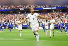 Harry Kane brilhou e balançou a rede duas vezes na vitória inglesa sobre a Croácia.